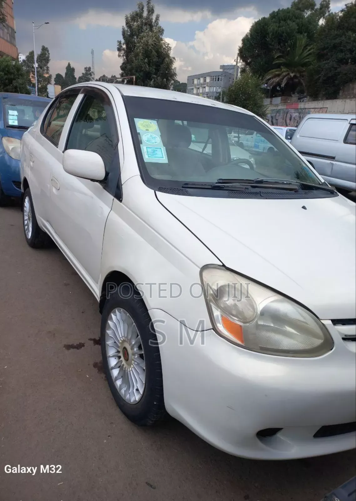 Toyota Platz 2005 White