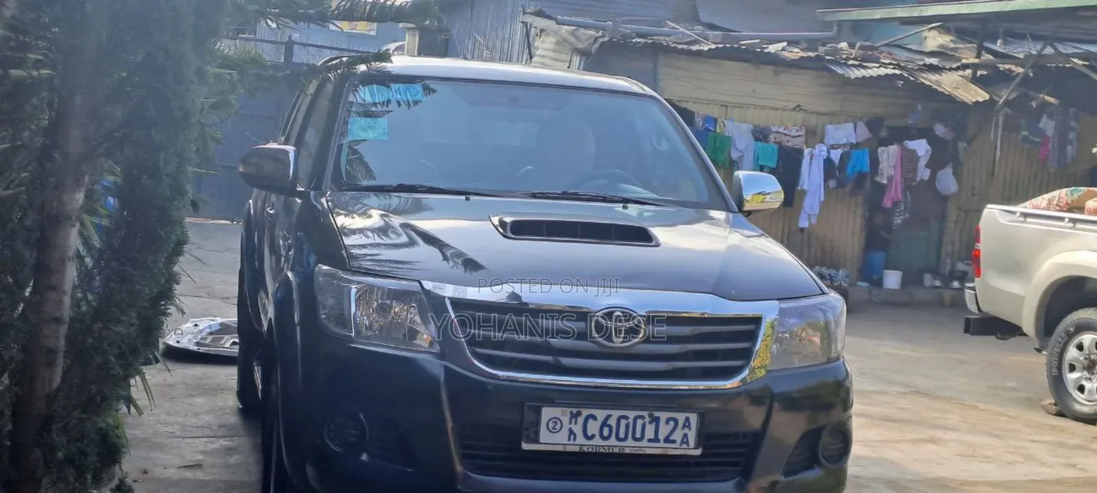 Toyota Hilux 2012 Blue
