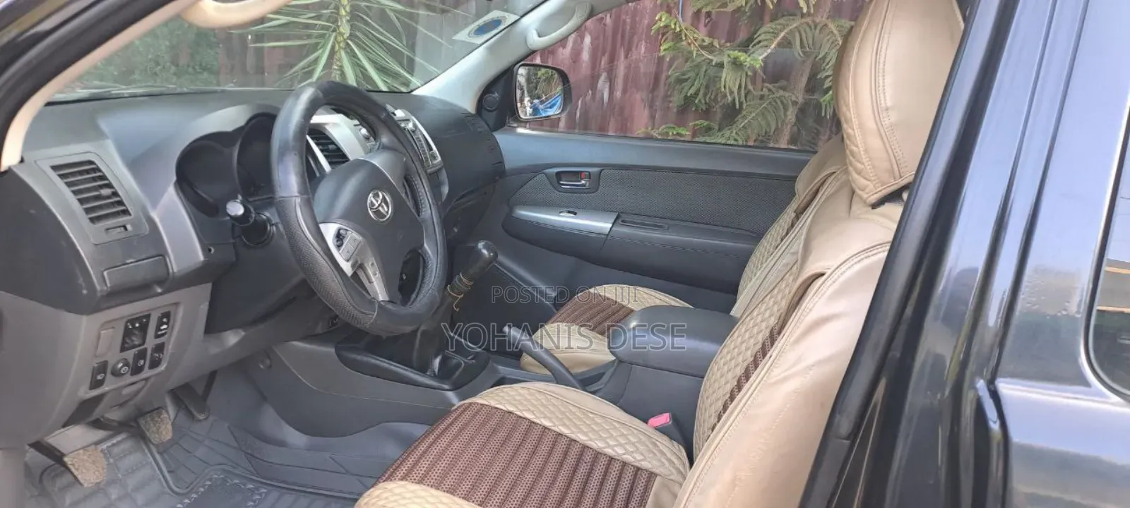 Toyota Hilux 2012 Blue