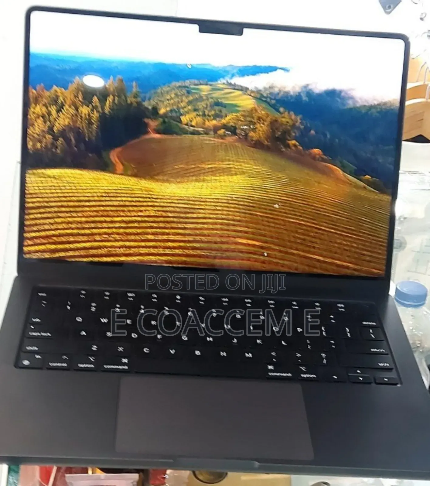 New Laptop Apple MacBook 18GB Apple M3 SSD 512GB