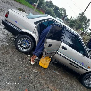 Toyota Corolla Sedan 1990 Silver