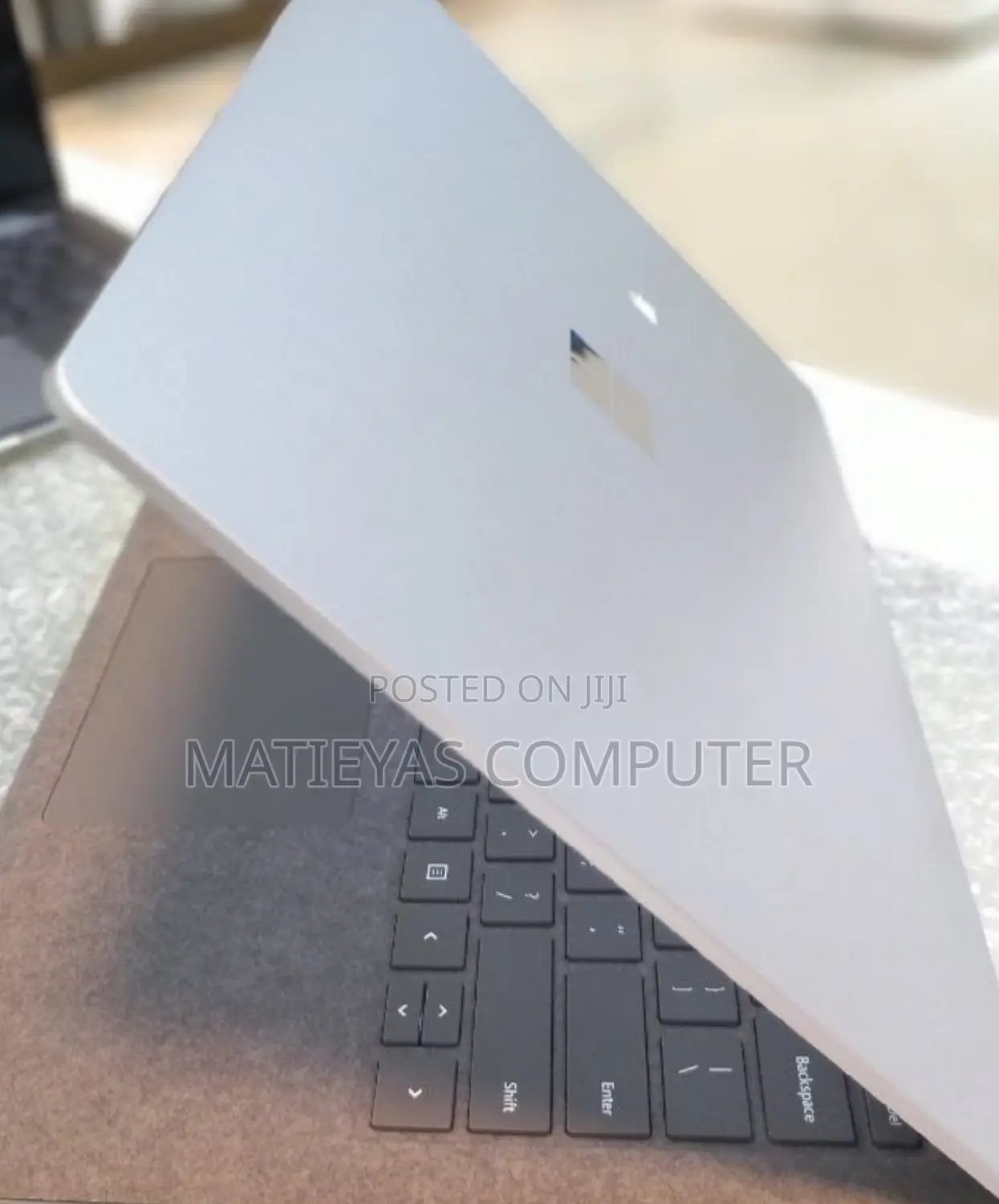 New Laptop Microsoft Surface 16GB Intel Core I7 SSD 512GB