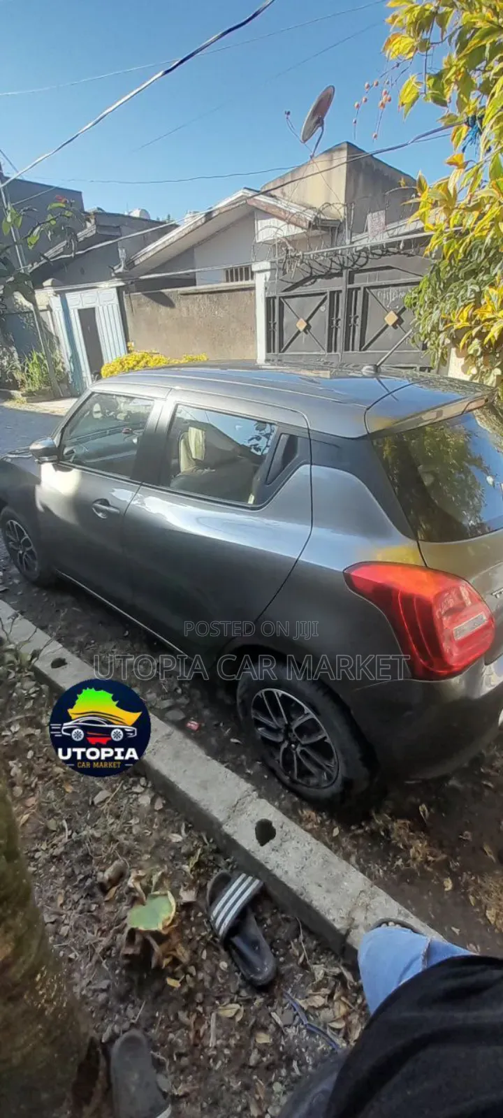Suzuki Swift 2022 Gray