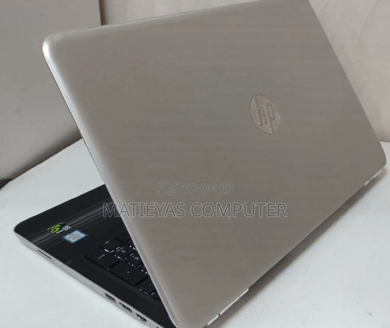 New Laptop HP Pavilion 15 8GB Intel Core I5 HDD 1T