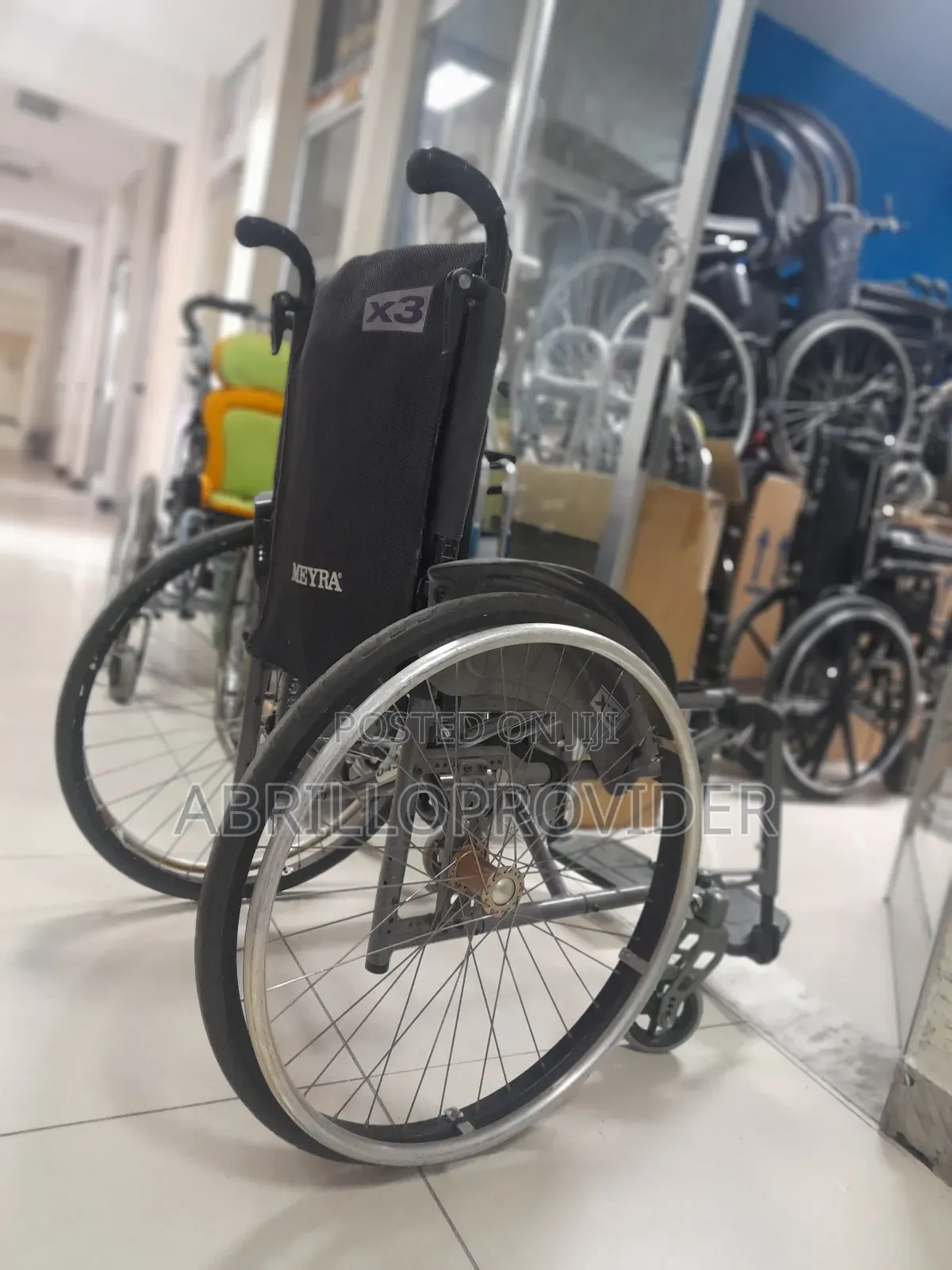 Europe Wheelchair1wheelchair Foldkng and Flexible Wheelchair