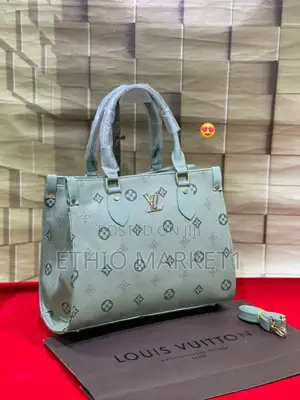 Louis Vuitton Women's Hand Bag