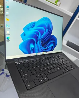 Photo - New Laptop Dell Precision 5570 20GB Intel Core I7 SSD 512GB