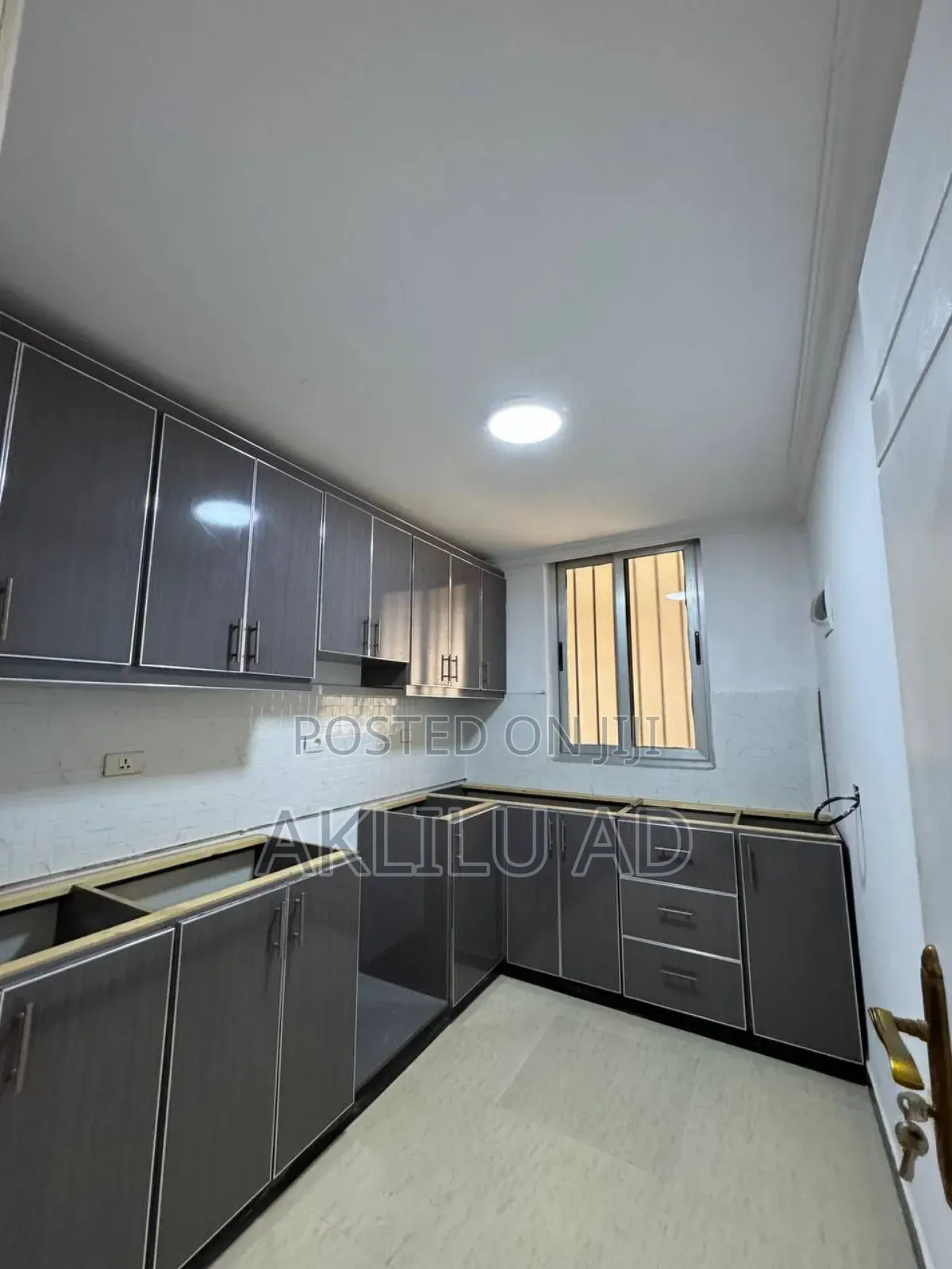 Furnished 2bdrm Condo in Bole Ayat for sale
