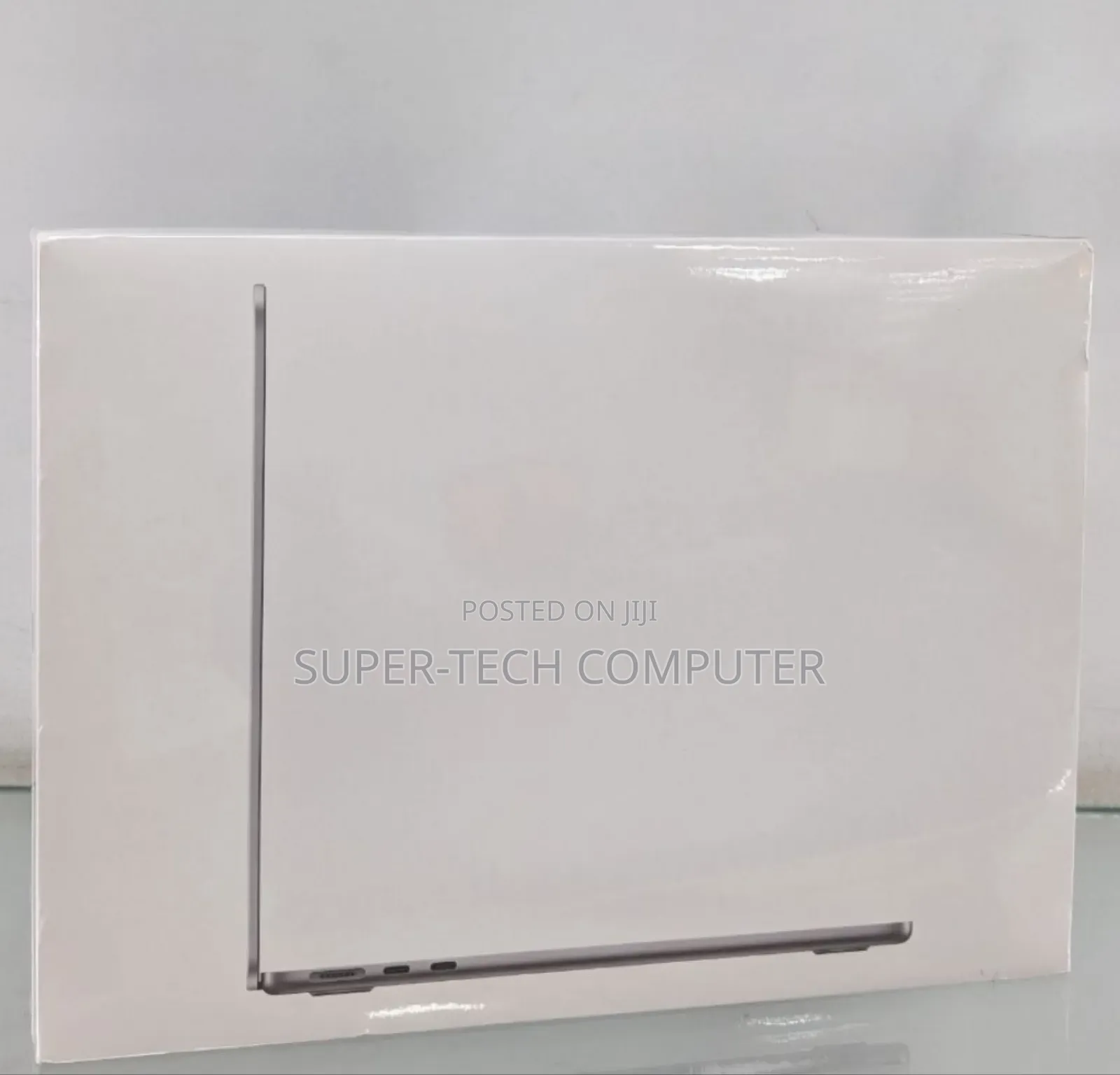 New Laptop Apple MacBook Air 2022 M2 16GB Apple M2 SSD 256GB