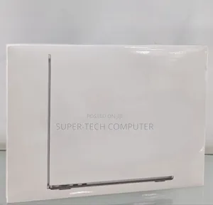 Photo - New Laptop Apple MacBook Air 2022 M2 16GB Apple M2 SSD 256GB