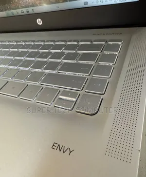 New Laptop HP Envy 14 8GB Intel Core I5 SSD 512GB