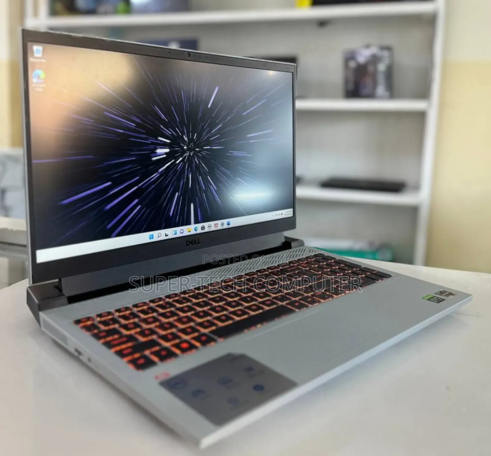 New Laptop Dell G15 5511 16GB AMD Ryzen 7 SSD 512GB