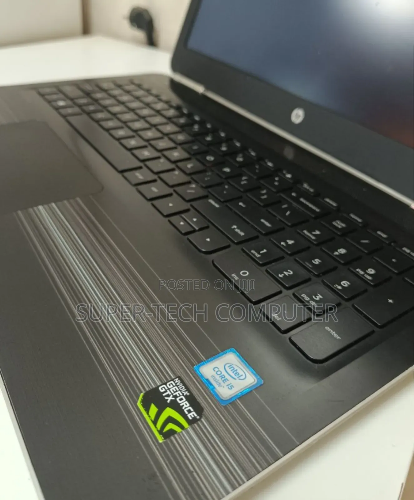 New Laptop HP Pavilion 15 8GB Intel Core I5 HDD 1T