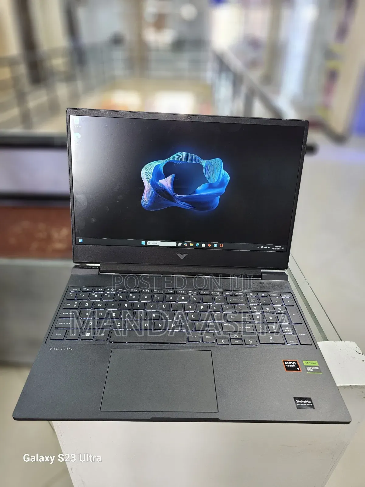 New Laptop HP Victus 16 16GB AMD Ryzen 7 SSD 1T