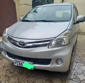 Toyota Avanza 2015 Silver