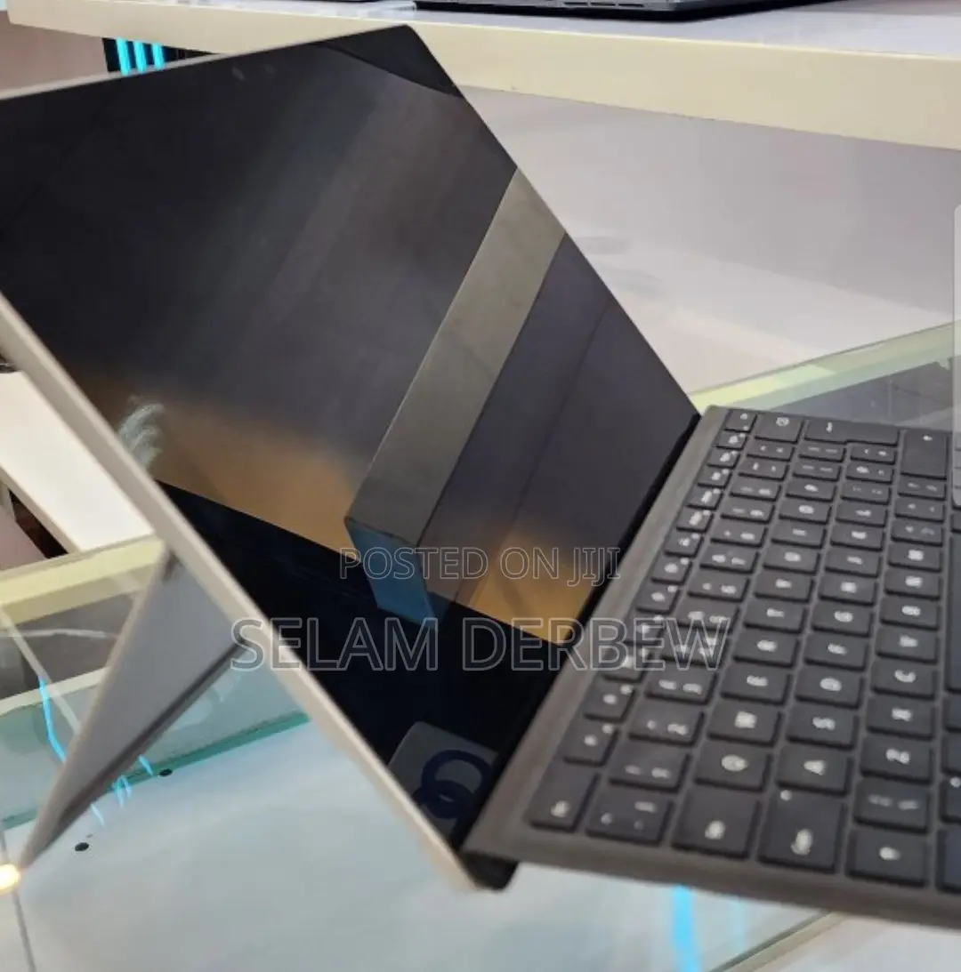 New Laptop Microsoft Surface Pro 7 8GB Intel Core I5 SSD 256GB