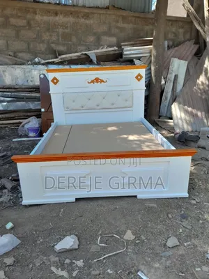 Photo - ሜትር ከሀምሳ አልጋ