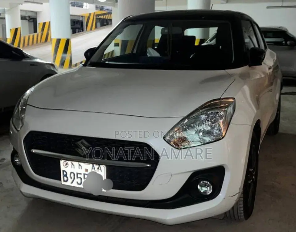Suzuki Swift 2021 White
