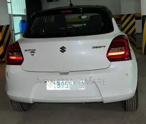 Suzuki Swift 2021 White