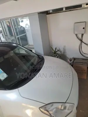 Suzuki Swift 2021 White