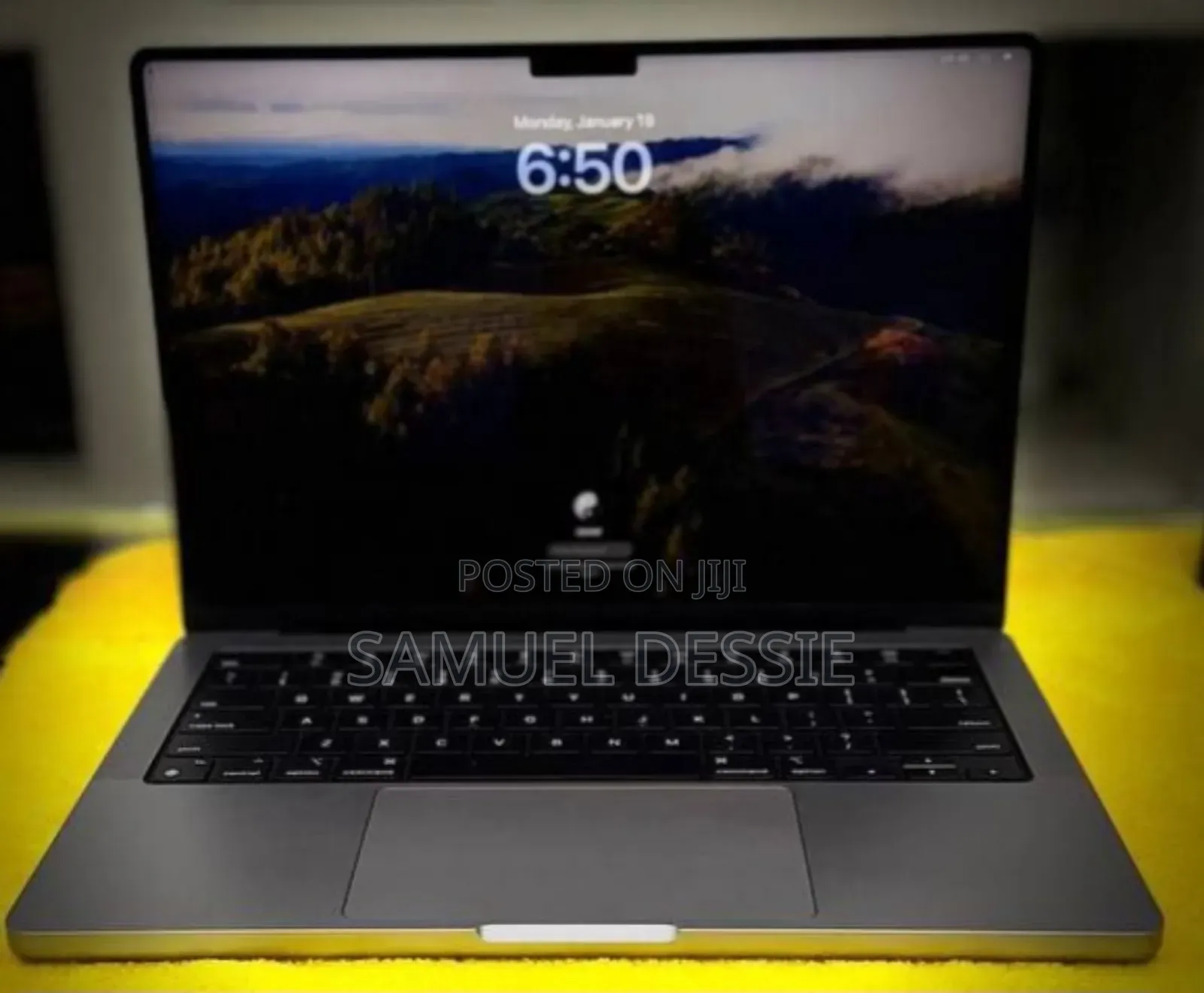 New Apple MacBook Pro 2023 M3 14-Inch 8GB Apple M3 Pro SSD 512GB