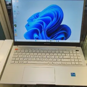 New Laptop Asus VivoBook 15 X505BA 16GB Intel Core I5 SSD 512GB