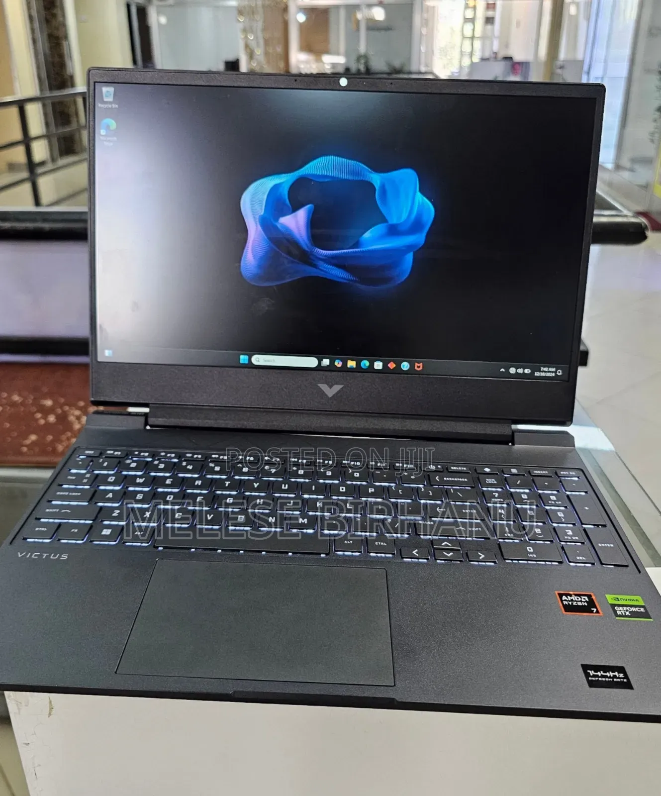 New Laptop HP Victus 16 16GB AMD Ryzen 7 SSD 1T