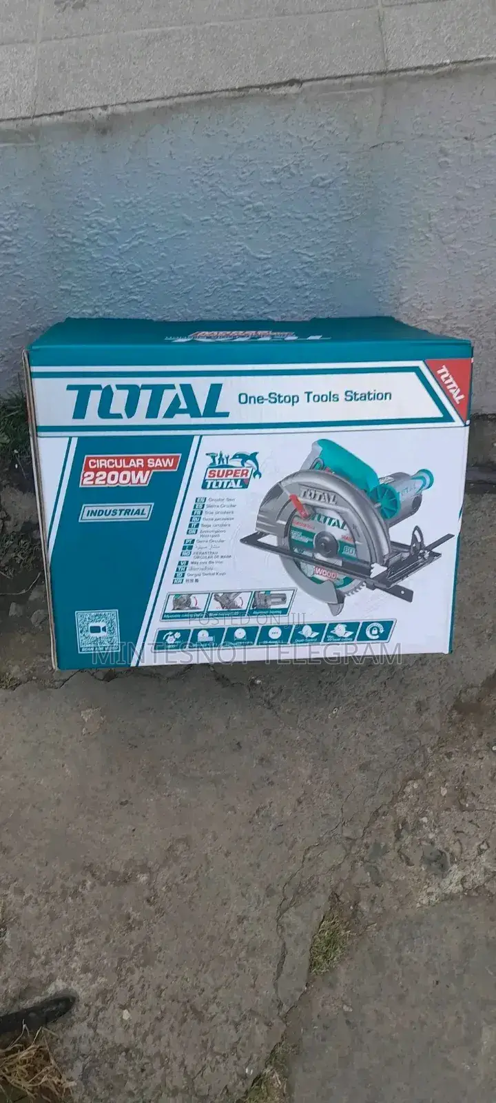 Total Circular Saw 2200W