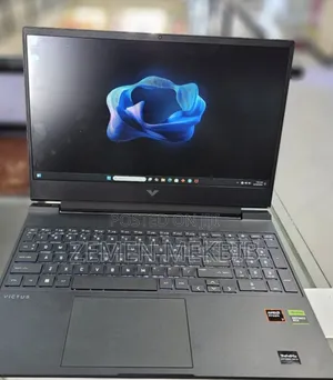 New Laptop HP Victus 15 16GB AMD Ryzen 7 SSD 1T