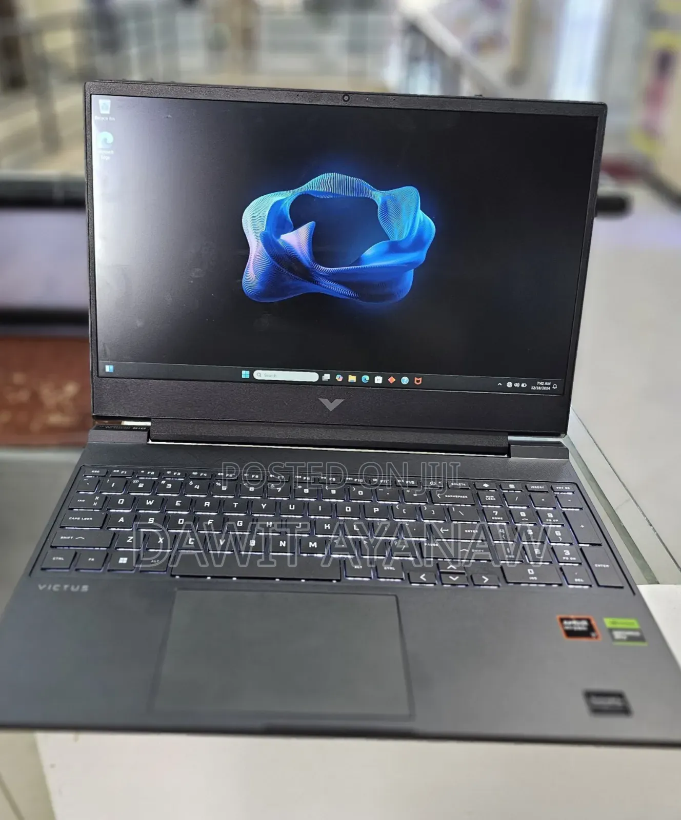 New Laptop HP Victus 15 16GB AMD Ryzen 7 SSD 1T