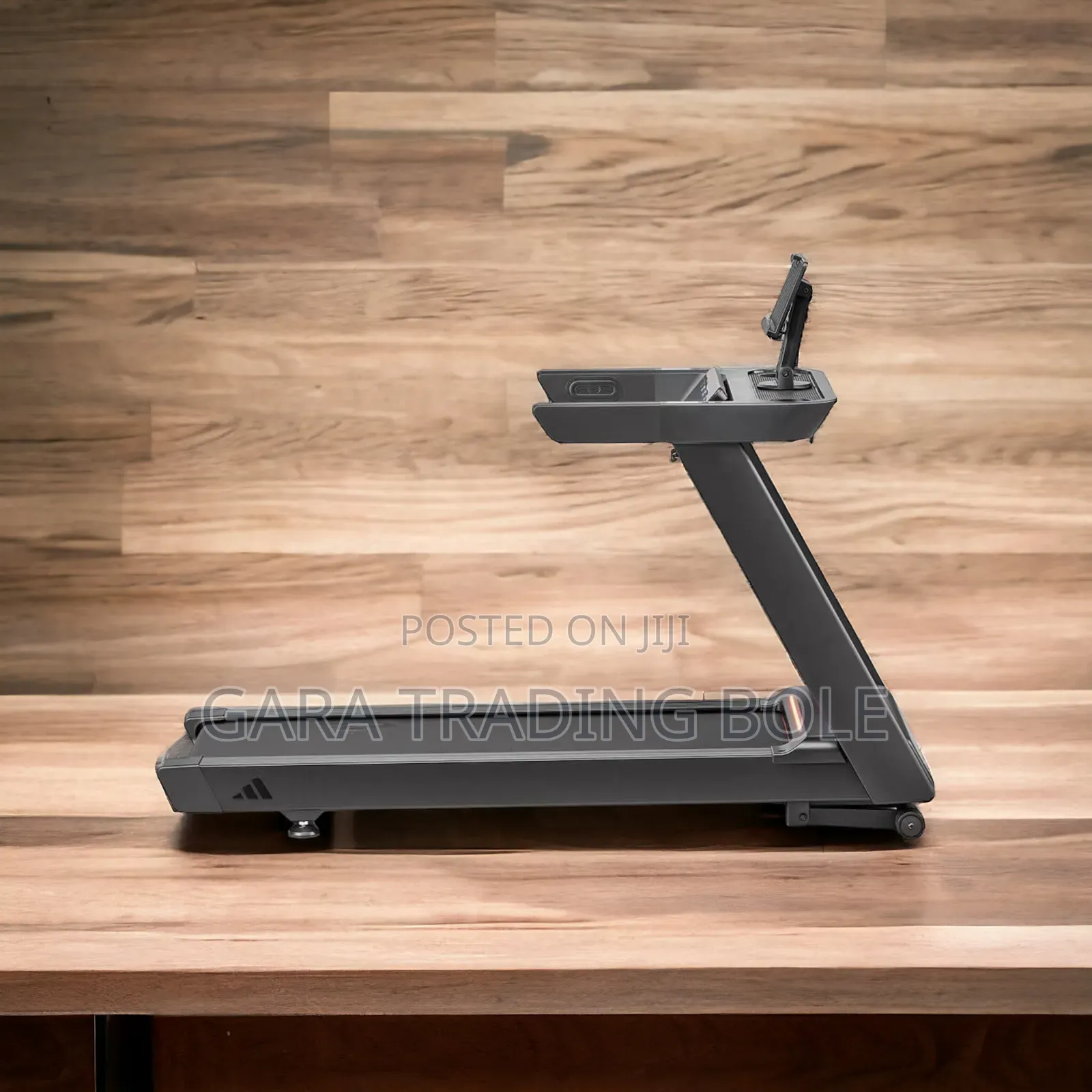 የADIDAS Treadmill Horsepower 4.5