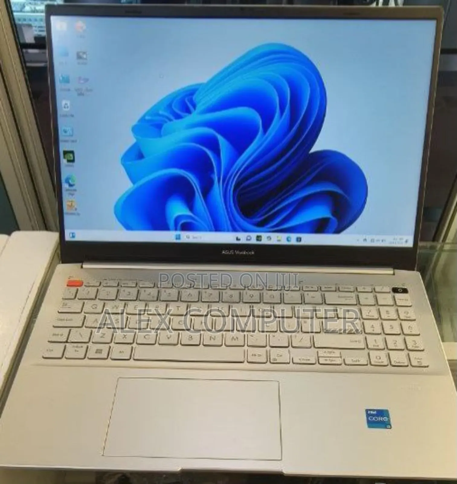 New Laptop Asus VivoBook 15 X505BA 16GB Intel Core I5 SSD 512GB