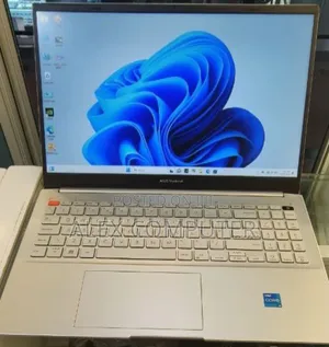 New Laptop Asus VivoBook 15 X505BA 16GB Intel Core I5 SSD 512GB