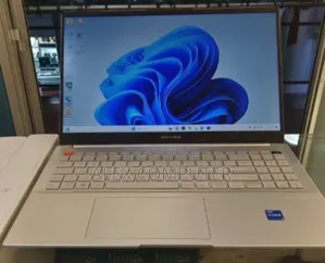 New Laptop Asus VivoBook 15 X505BA 16GB Intel Core I5 SSD 512GB