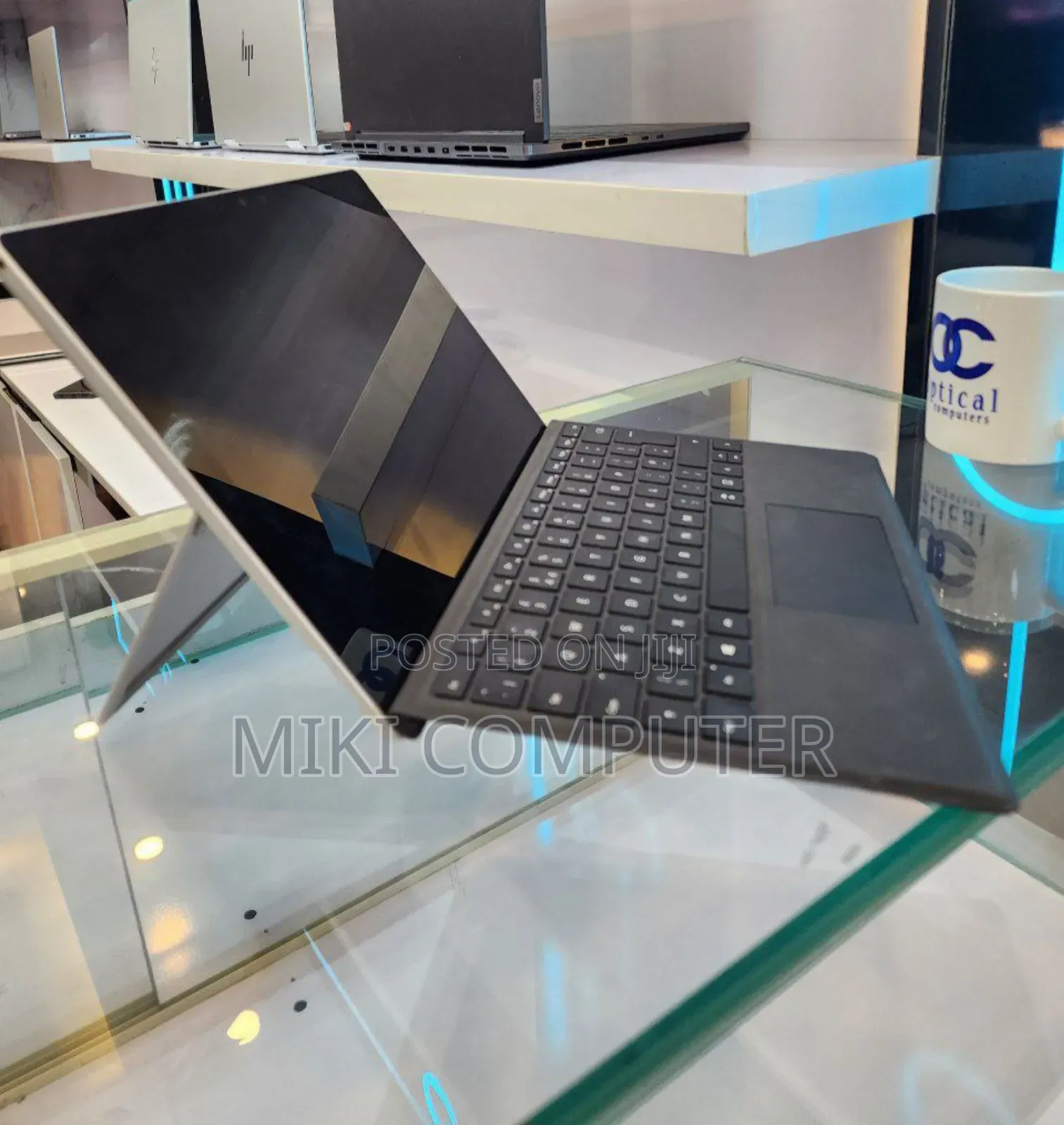 New Laptop Microsoft Surface 8GB Intel Core I5 SSD 256GB