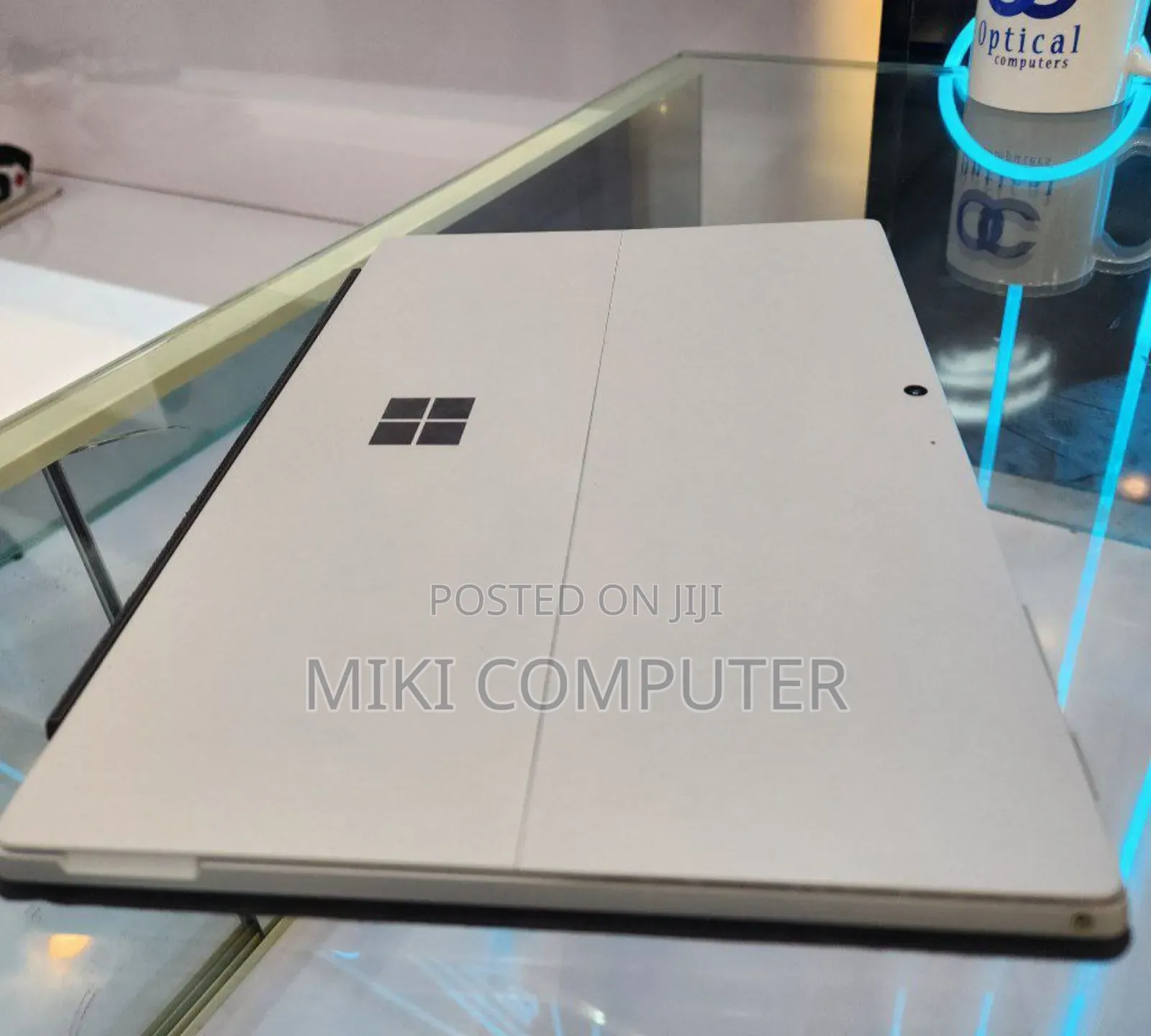 New Laptop Microsoft Surface 8GB Intel Core I5 SSD 256GB