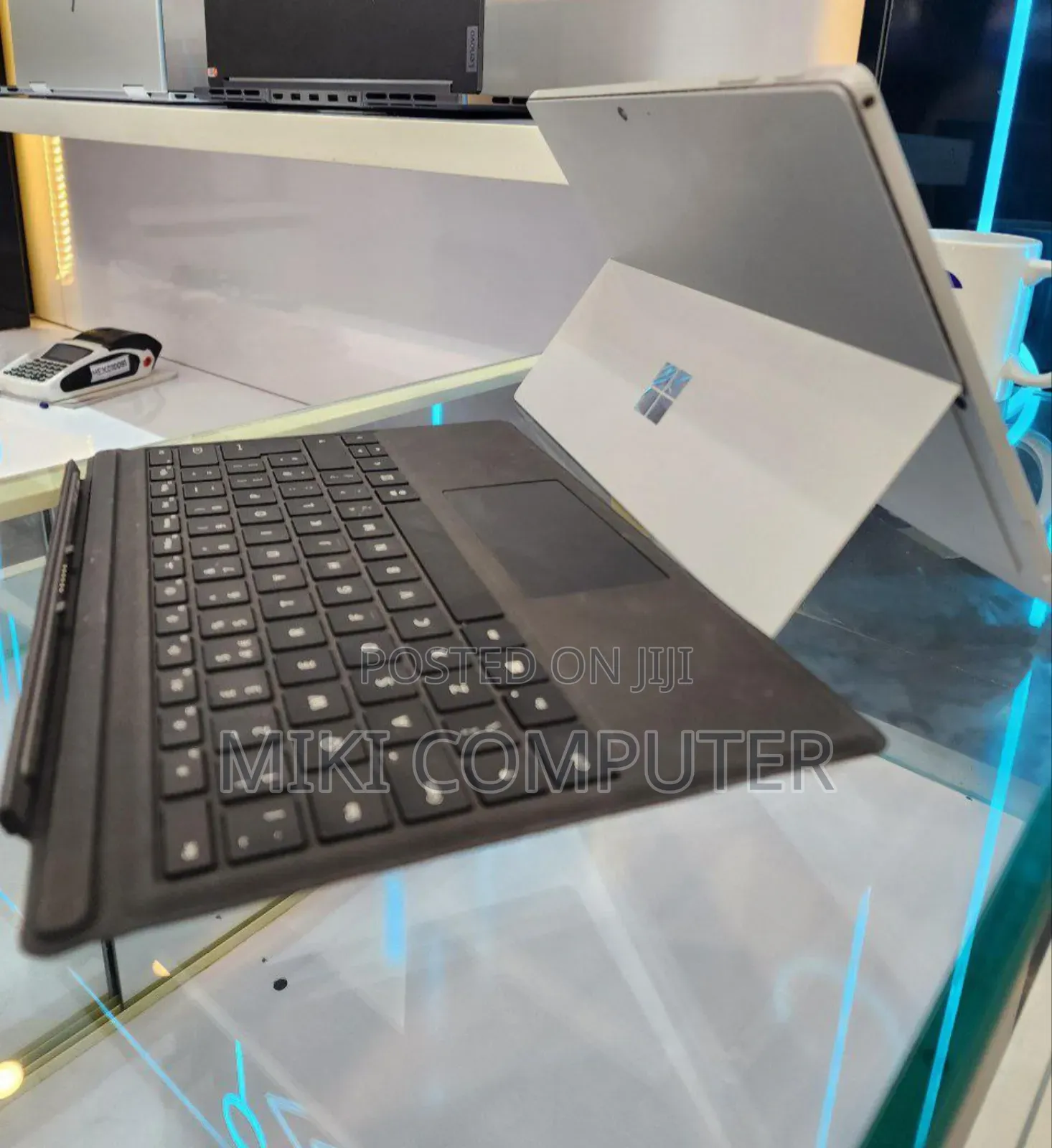 New Laptop Microsoft Surface 8GB Intel Core I5 SSD 256GB