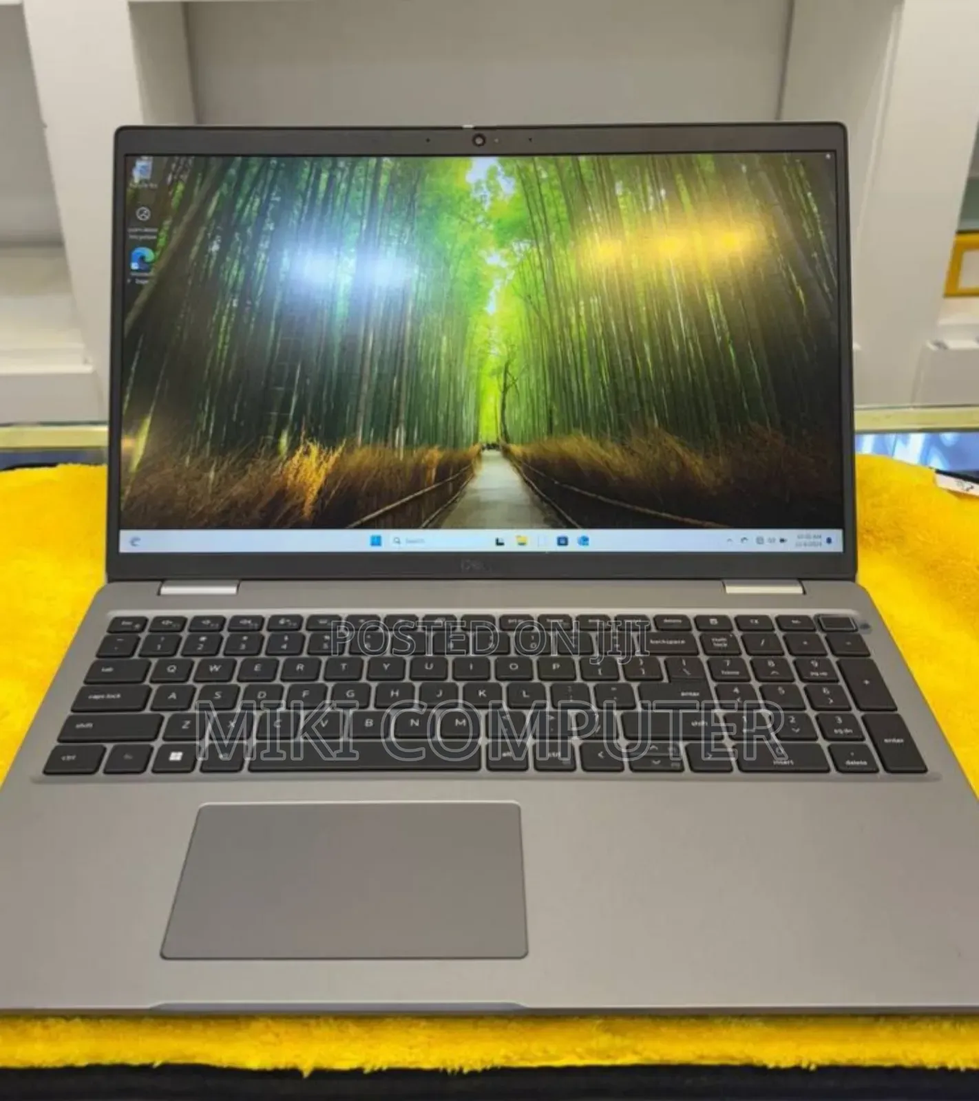 New Laptop Dell Precision 3541 16GB Intel Core I7 SSD 512GB