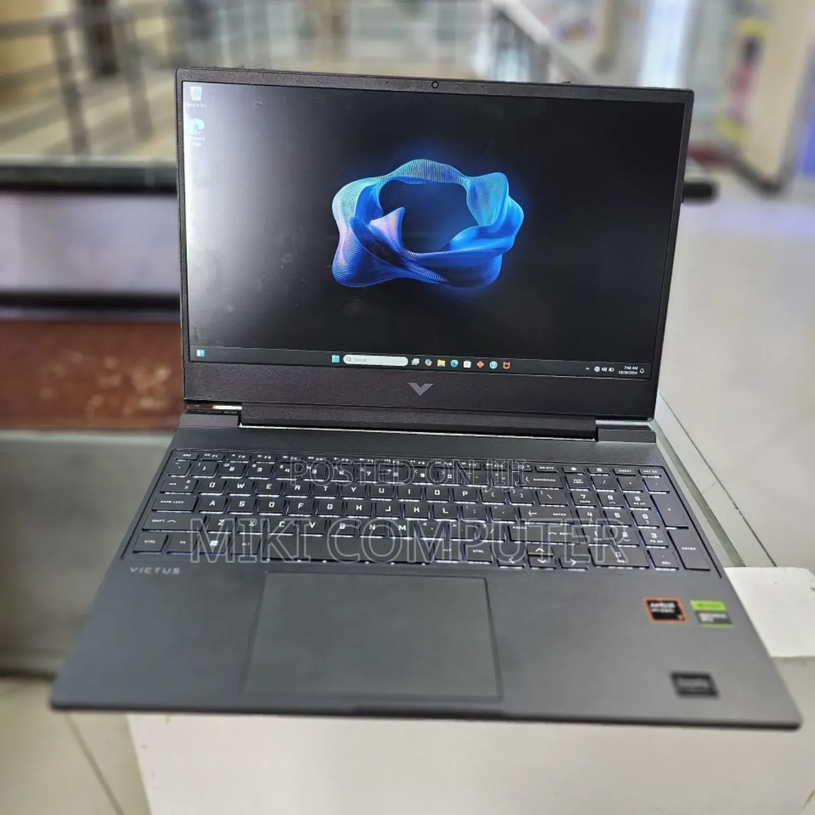 New Laptop HP Victus 15 16GB AMD Ryzen 7 SSD 1T