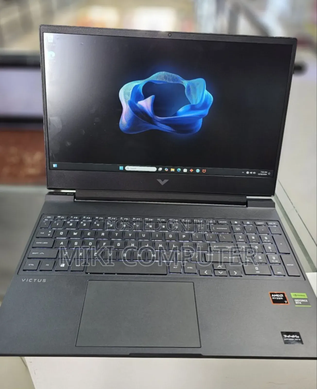 New Laptop HP Victus 15 16GB AMD Ryzen 7 SSD 1T