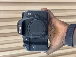 Photo - Canon 7D Mark 1 Body