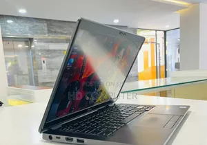 New Laptop Dell Latitude 5300 8GB Intel Core I5 SSD 512GB