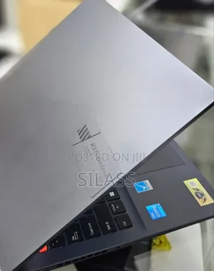 New Laptop Asus VivoBook 15 X505BA 16GB Intel Core I5 SSD 512GB