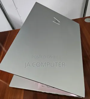 New Laptop Asus VivoBook 15 X505BA 16GB Intel Core I5 SSD 512GB