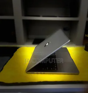 New Apple MacBook Pro 2023 M3 Max 14-Inch 8GB Apple M3 Pro SSD 512GB