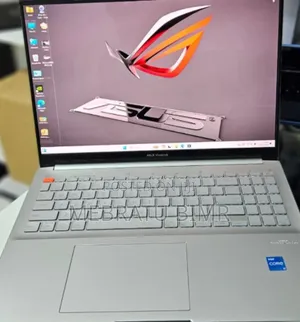 New Laptop Asus VivoBook 15 X505BA 16GB Intel Core I5 SSD 512GB
