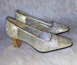 Pierre Dumas Woman's Wedding Shoes Size 39