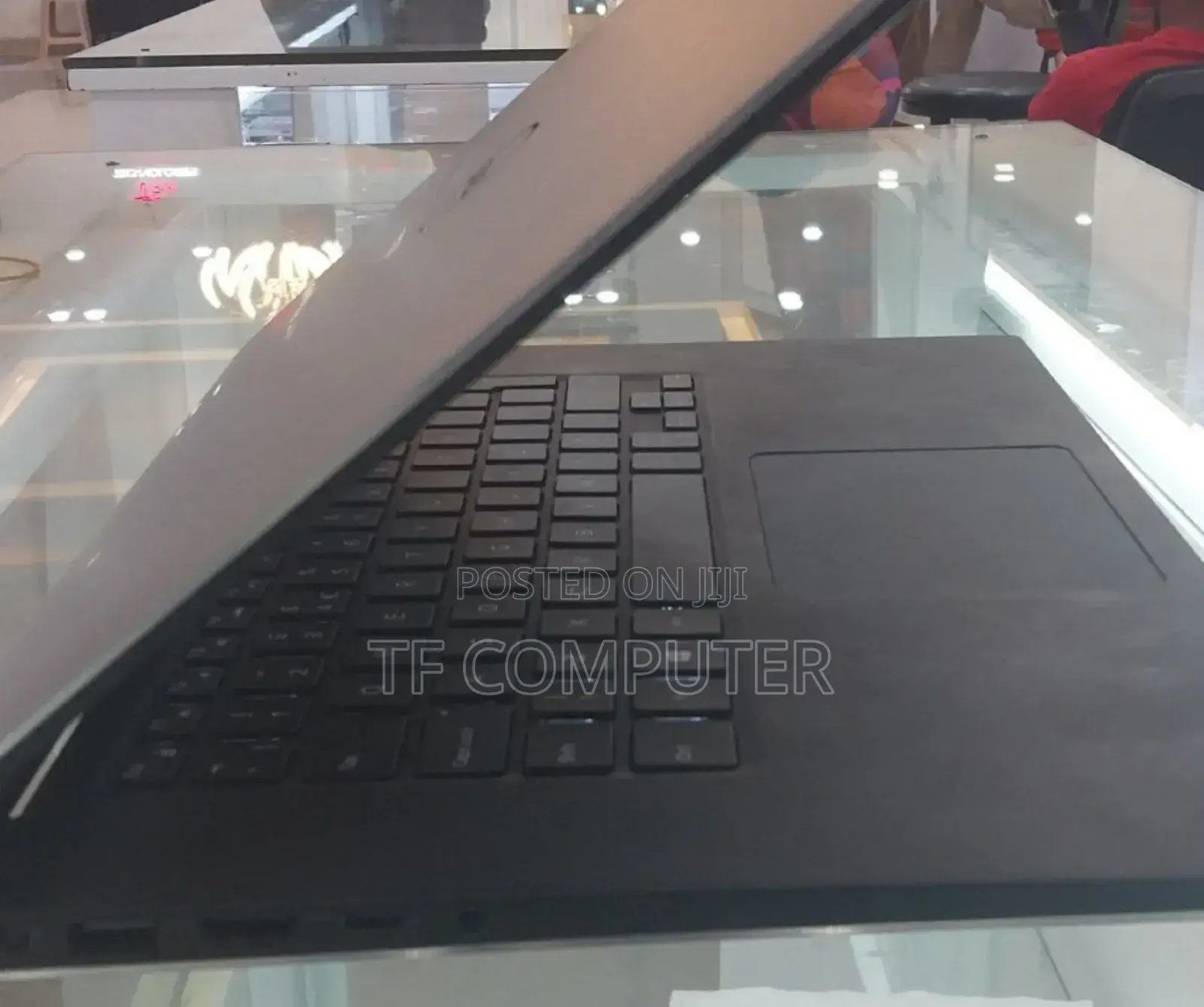 New Laptop Dell Precision 5540 16GB Intel Core I9 SSD 512GB