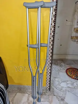 Photo - Medical Clutches Walking Aid (1 Pair)Kranch籲crunch墀crutches