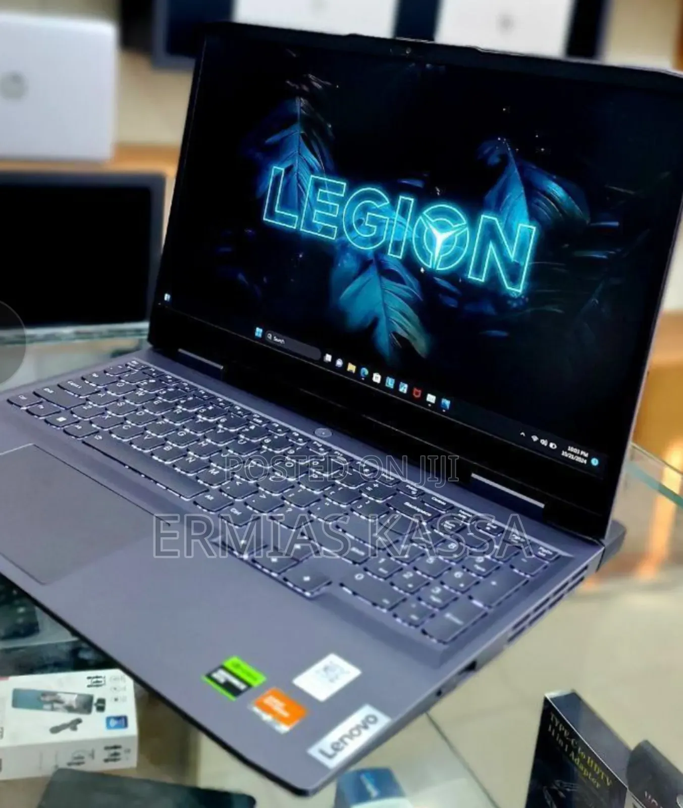 New Laptop Lenovo LOQ 15IRH8 16GB AMD Ryzen 7 SSD 512GB